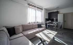 Exclusive Ladadika Apartment 1